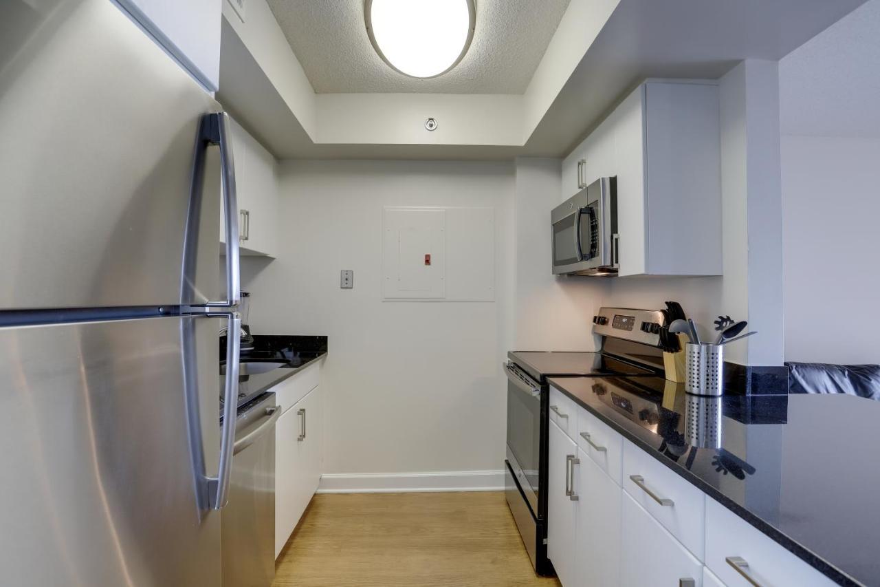 Stylish And Charming Apartment In Pentagon City 알링턴 외부 사진